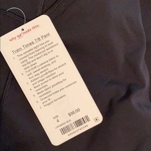 NWT black train times LuLuLemon